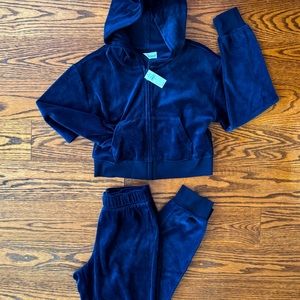 Gap Kid’s Velour Track Suit NWT; Sz. 12